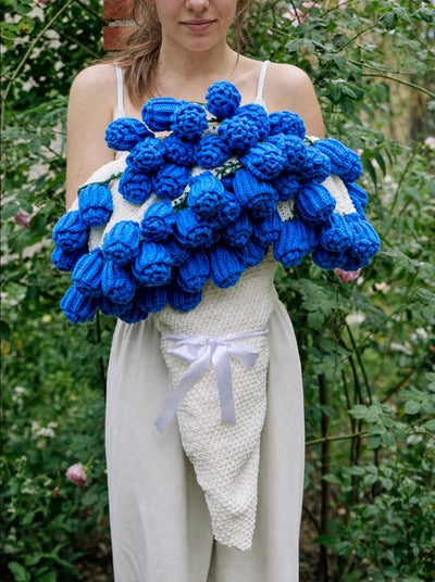Small / Sapphire Rose